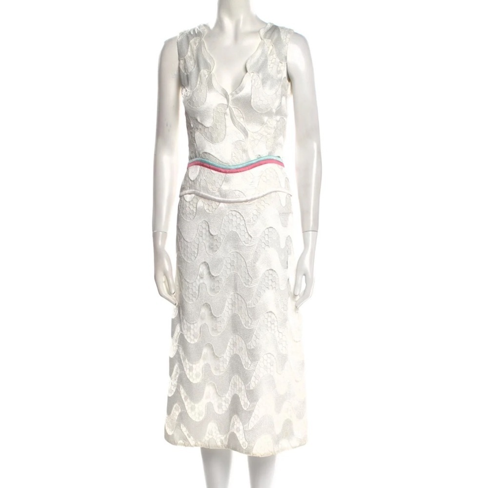 Emporio Armani SS 2018 RunWay White Lace Dress - Picture 2 of 5